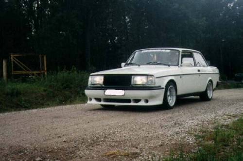Det hr r en 240-epa med 850-spoiler.